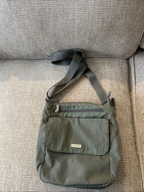 Baggalini Olive Green Crossbody Messenger Bag